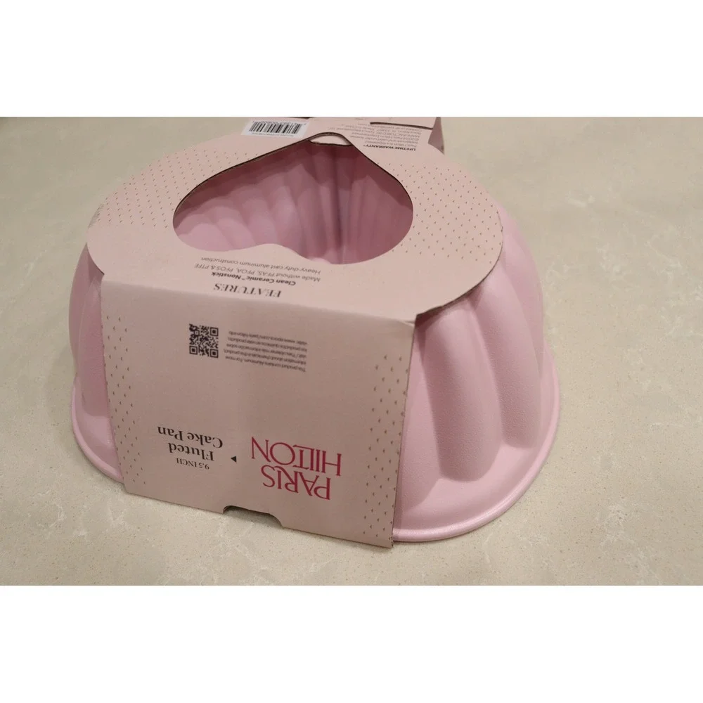 Paris Hilton 9.5 Inch Heart Shaped Fluted Cake Pan Pink Nonstick Ceramic
